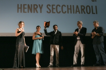 Linking Lives di Henry Secchiaroli premiato com e Miglior Pitch Trailer
