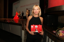 Kristin Greiner con il Premio Miglior Trailer World per American Sniper Ph. Jessica Hauff